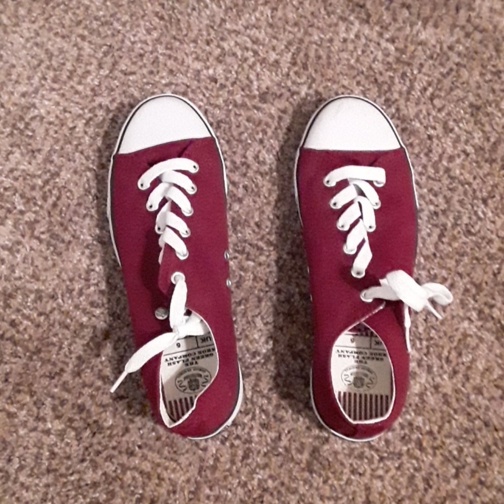 Maroon Converse (off brand)